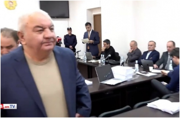 Самочувствие генерал-полковника Юрия Хачатурова ухудшилось во время судебного заседания (видео)